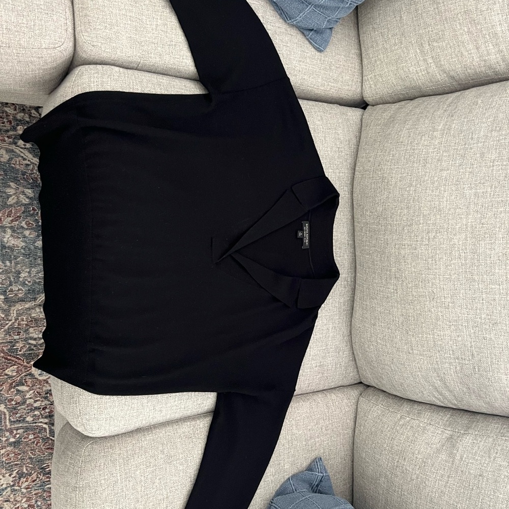Banana Republic Classic Black Wool Sweater - Picture 2 of 4